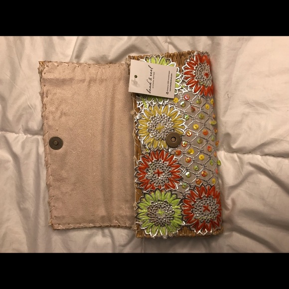 Handmade Vegan Sequin Clutch Purses - Picture 7 of 8